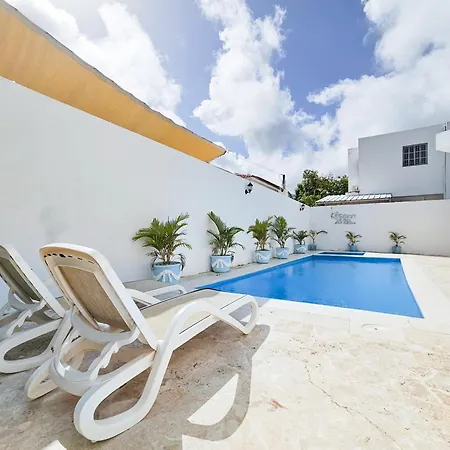 Villa Dmm Con Piscina, Jacuzzi Y Gran Area Verde En Punta Cana